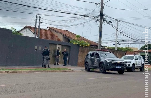 Foragido faz idosas reféns e morre ao enfrentar polícia em Campo Grande