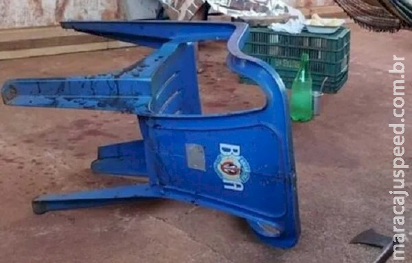 Homem é morto com golpes de machadinha durante churrasco em MS