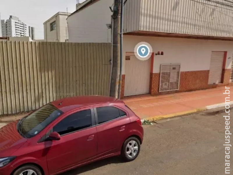 Homem é preso furtando fios de poste na Avenida Costa e Silva