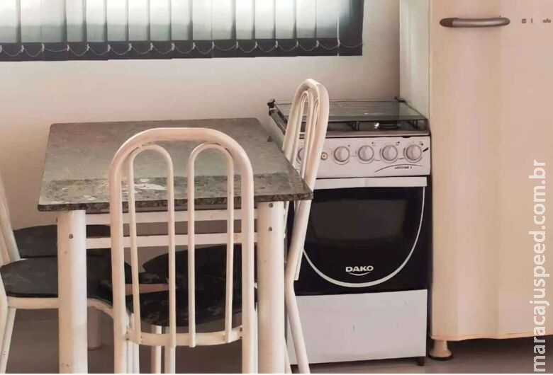 Homem tem casa furtada pela 2ª vez e encontra móveis à venda em loja