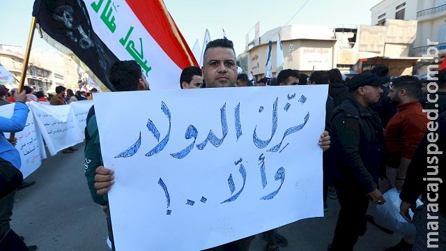 Iraque: centenas protestam em Bagdá por forte desvalorização do dinar