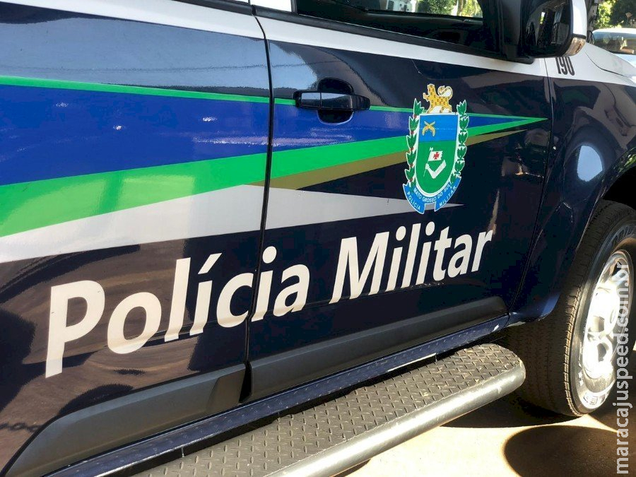 Jovem aponta arma para policiais e acaba preso em flagrante