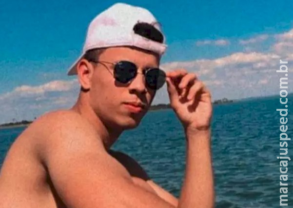 Jovem de 21 anos morre afogado no Rio Paraná Jovem de 21 anos morre afogado no Rio Paraná