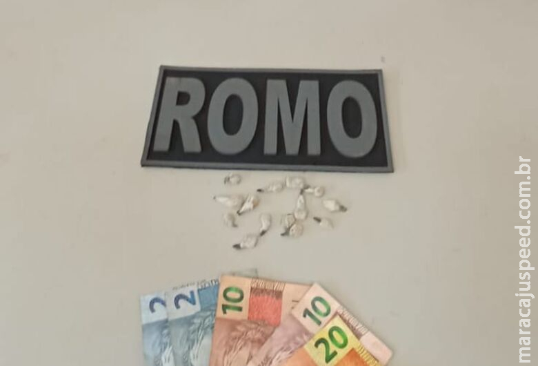 Jovem é preso ao ser pego vendendo papelotes de crack em Dourados