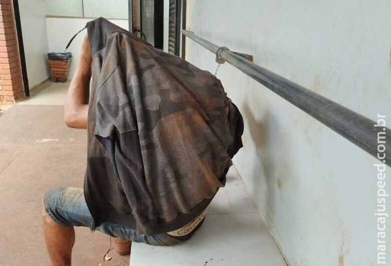 Jovem é preso por furtar mais de oito quilos de fios em construção Jovem é preso por furtar mais de oito quilos de fios em construção