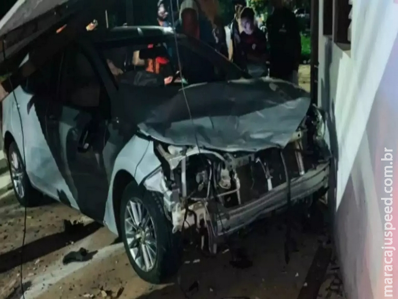 Jovem socorrida em acidente de moto com carro morre na Santa Casa de Campo Grande