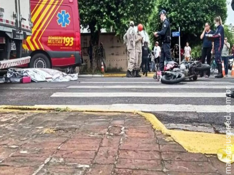 Motociclista morre ao ser atingida por caminhão em cruzamento de Três Lagoas Motociclista morre ao ser atingida por caminhão em cruzamento de Três Lagoas
