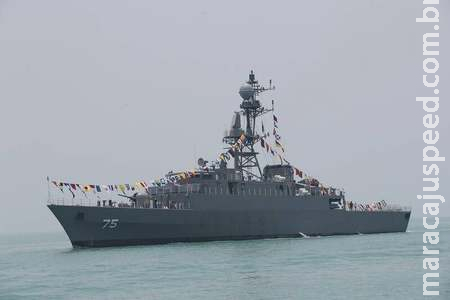 Navios de guerra do Irã atracam em porto brasileiro