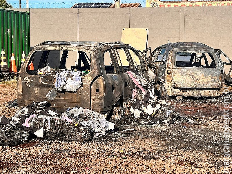 Polícia diz que não há possibilidade de incêndio ter sido criminoso no DOF Polícia diz que não há possibilidade de incêndio ter sido criminoso no DOF