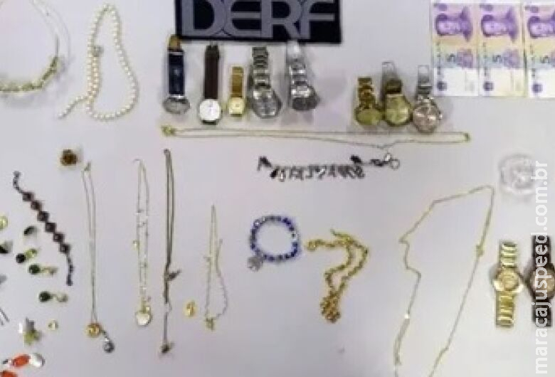 Polícia prende trio que invadia casas de luxo para furtar joias 