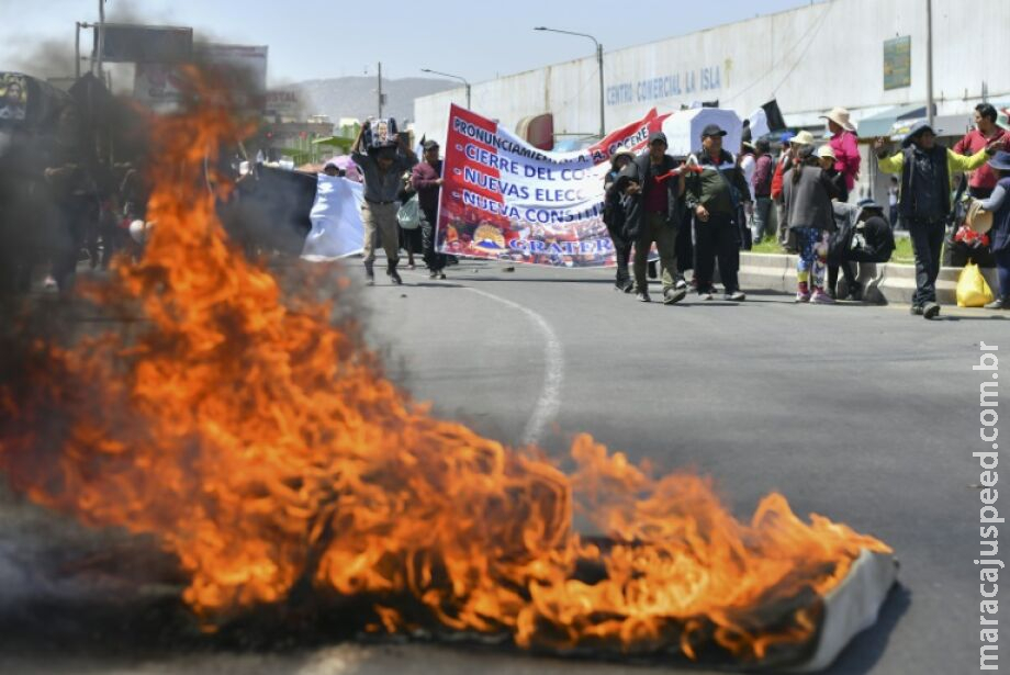 Protestos no Peru chegam a Lima e já acumulam quase 50 mortos Protestos no Peru chegam a Lima e já acumulam quase 50 mortos