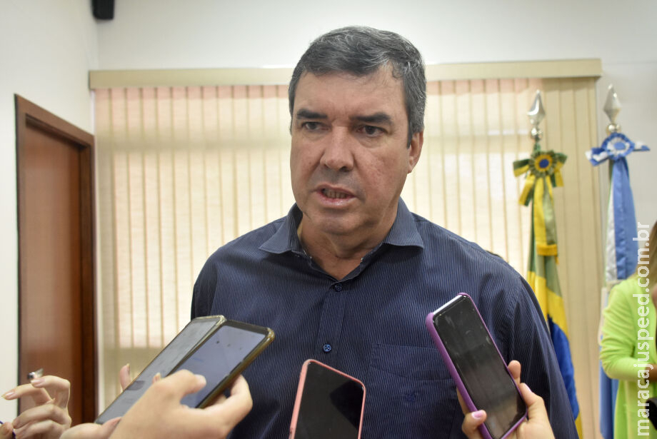 Riedel garante cobertura do reajuste de 15% no salários dos professores em MS Riedel garante cobertura do reajuste de 15% no salários dos professores em MS