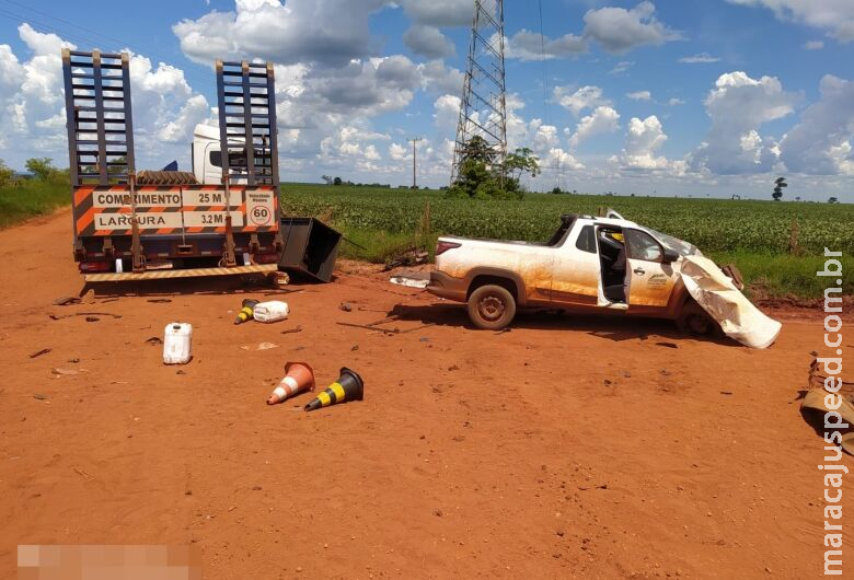 Sem CNH, homem colide veículo em estrada vicinal Sem CNH, homem colide veículo em estrada vicinal