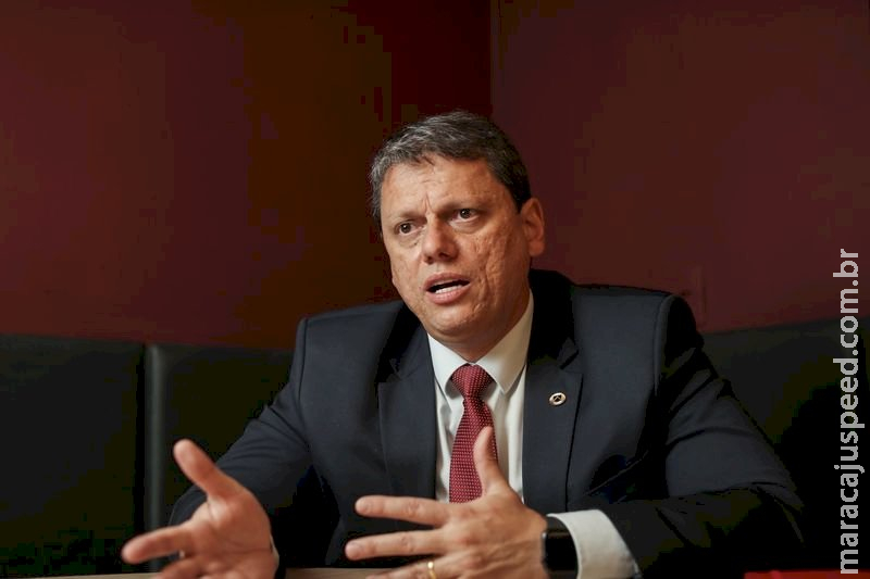 Tarcísio recua e torna sem efeito nomeação de concunhado para cargo em SP