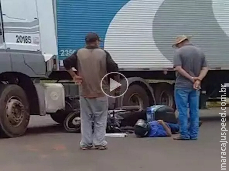 Ao realizar conversão, motociclista colide em carreta na Avenida Guaicurus