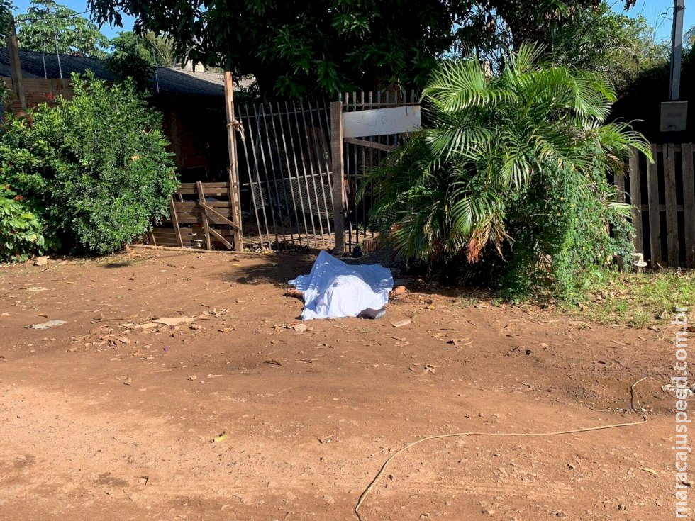 Após confusão em boca de fumo, homem é morto com sete facadas no pescoço