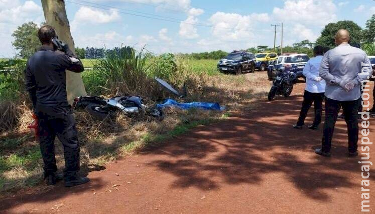 Capitão do Exército morre ao perder controle em curva e bater moto em árvore