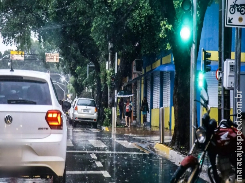 Chuva continua e Inmet renova alerta de chuva intensa em 72 cidades de MS