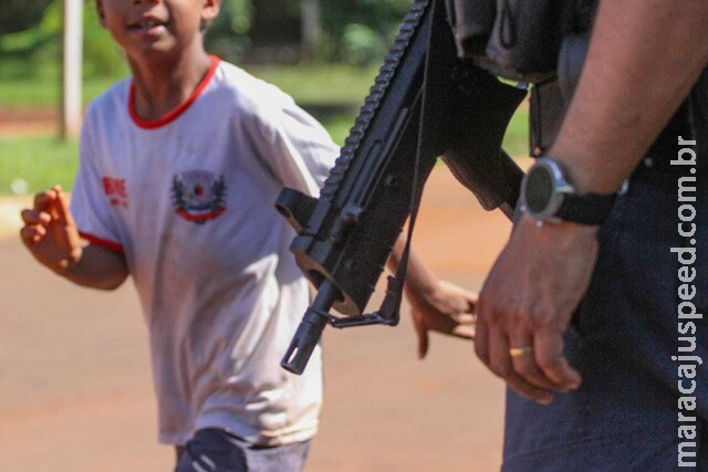 Com aumento de crianças no crime organizado, evasão escolar cresce na fronteira Com aumento de crianças no crime organizado, evasão escolar cresce na fronteira