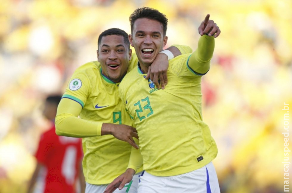 Com gols no fim e confusão, Brasil vence Uruguai e conquista Sul-Americano Sub-20 Com gols no fim e confusão, Brasil vence Uruguai e conquista Sul-Americano Sub-20