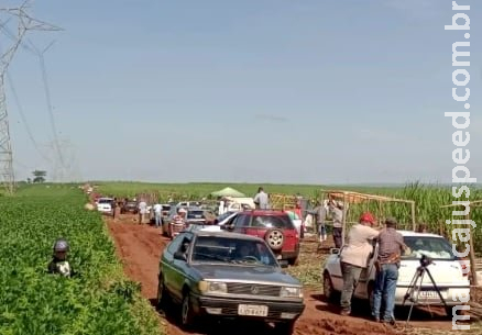 Grupo reivindica invasões de 8 fazendas Grupo reivindica invasões de 8 fazendas