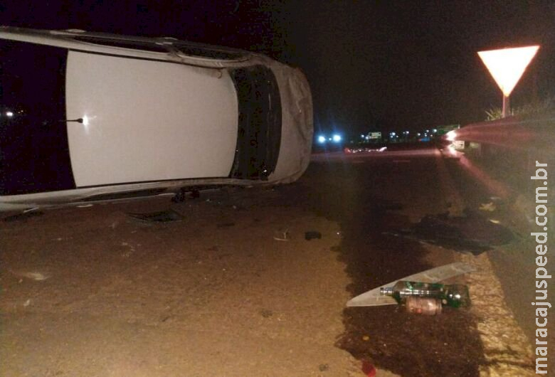 Homem de 51 anos morre e mulher fica ferida em acidente na BR-262 Homem de 51 anos morre e mulher fica ferida em acidente na BR-262