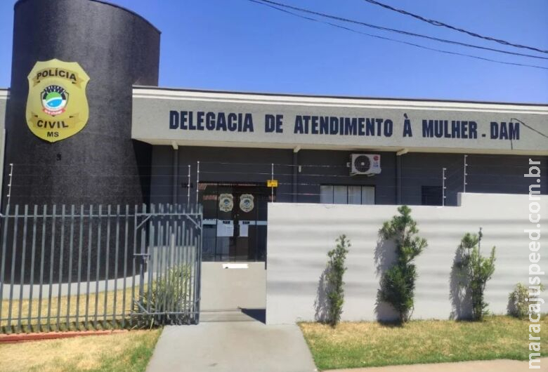 Homem é preso após ameaçar matar a esposa e dois filhos Homem é preso após ameaçar matar a esposa e dois filhos