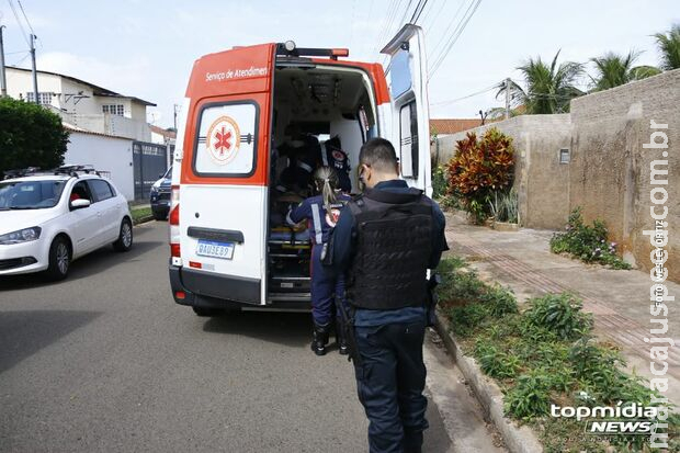 Idosa sente faltar de ar e morre dentro de casa no Vilas Boas Idosa sente faltar de ar e morre dentro de casa no Vilas Boas