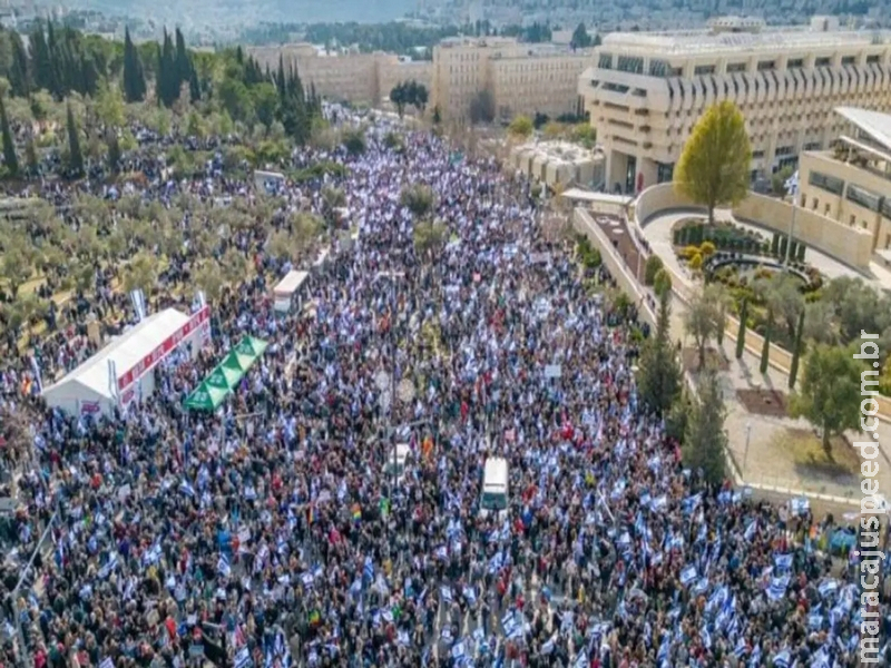 Israelenses protestam antes de votação de reforma judicial no país Israelenses protestam antes de votação de reforma judicial no país