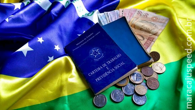 Lula diz que vai recuperar economia, fazer ajuste no IR e aprovar tributária Lula diz que vai recuperar economia, fazer ajuste no IR e aprovar tributária