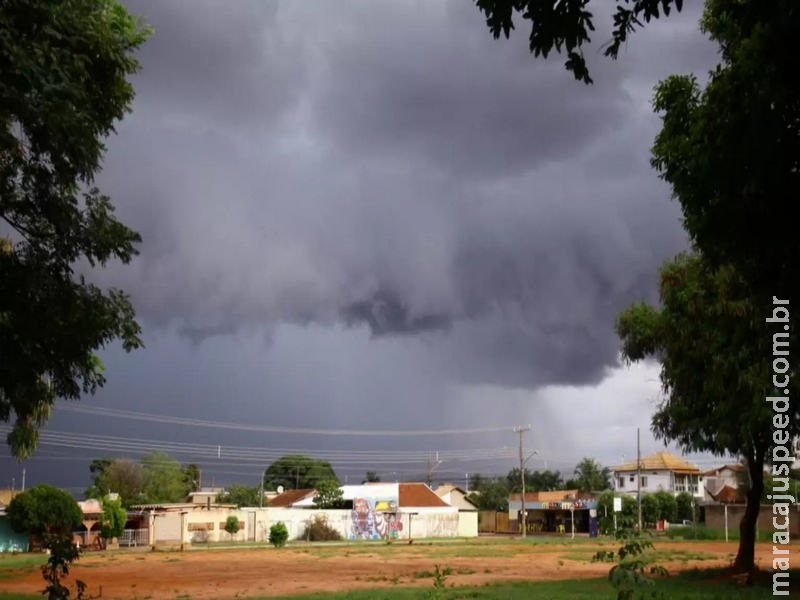 Mato Grosso do Sul está em alerta para tempestade com ventos de 100 km/h e granizo Mato Grosso do Sul está em alerta para tempestade com ventos de 100 km/h e granizo