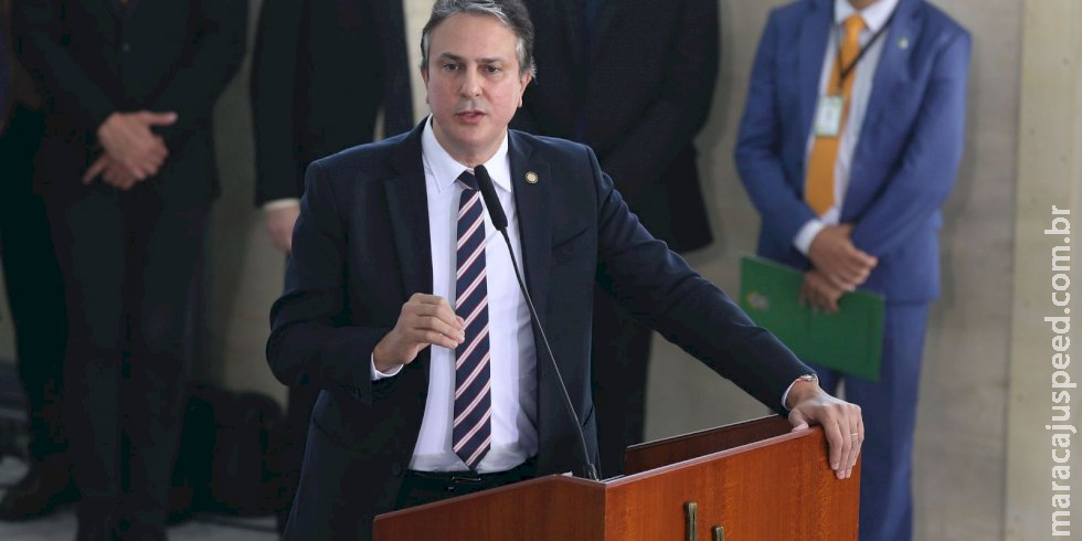 MEC retomará 4 mil obras em universidades e institutos federais MEC retomará 4 mil obras em universidades e institutos federais
