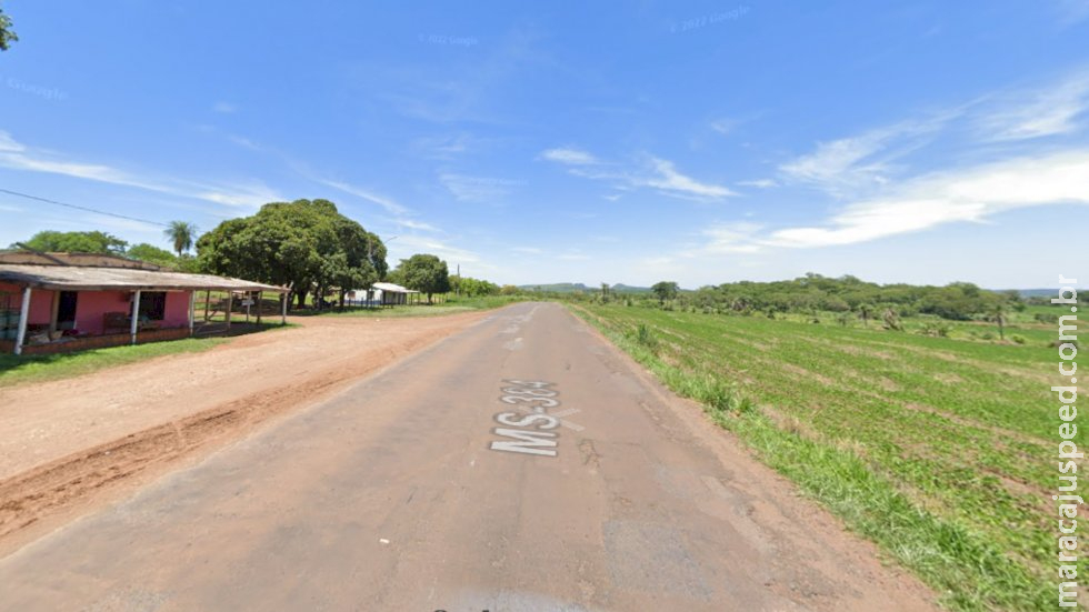 Motociclista perde controle da direção e morre ao colidir em placas de sinalização em MS