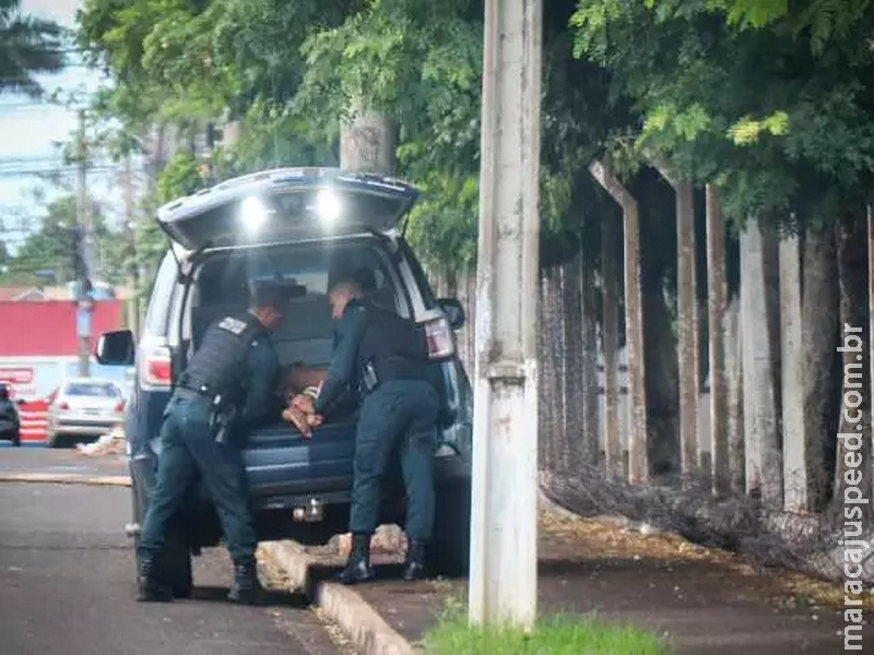 Mulher deixa filha de 4 meses na casa de amigo e some para usar drogas