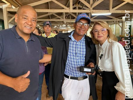 Na primeira entrega de óculos do ano, mais 78 pessoas são beneficiadas Na primeira entrega de óculos do ano, mais 78 pessoas são beneficiadas