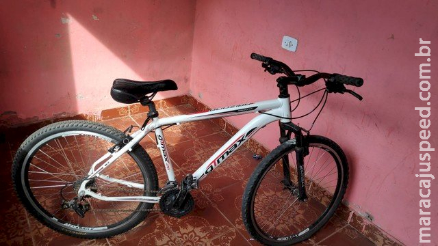 Pai pega bicicleta de filho, troca por drogas em boca de fumo e ainda pede dinheiro para resgatá-la