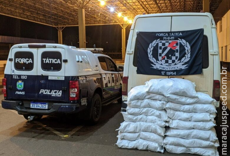 Polícia apreende 600 quilos de agrotóxicos durante operação Polícia apreende 600 quilos de agrotóxicos durante operação