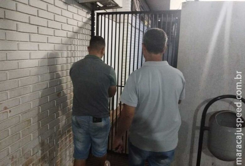 Polícia fecha ponto de venda de crack e prende jovem de 23 anos