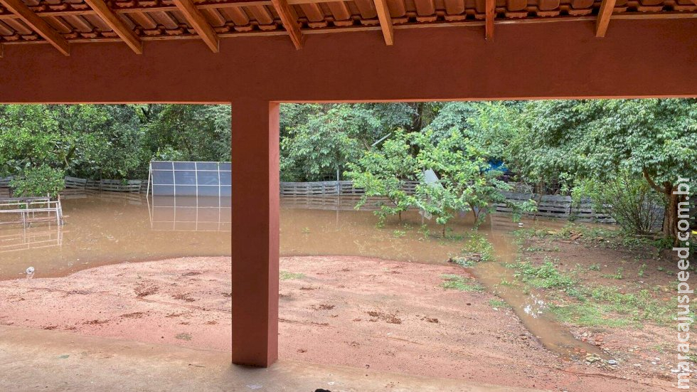 Rio Aquidauana sobe para 7,20 metros e Defesa Civil entra em alerta Rio Aquidauana sobe para 7,20 metros e Defesa Civil entra em alerta