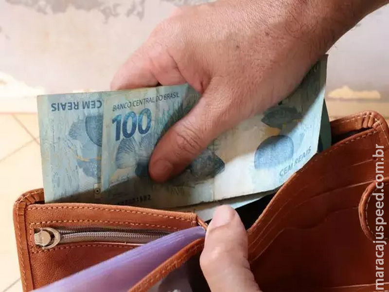 Salário de 84,4 mil servidores de MS estará disponível na sexta-feira Salário de 84,4 mil servidores de MS estará disponível na sexta-feira