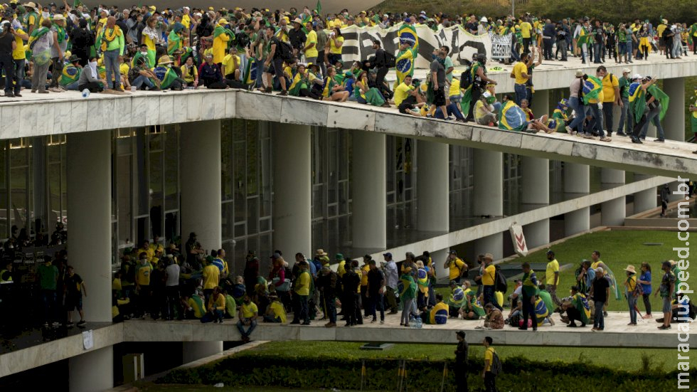 STF e PGR procuram soluções para julgamento de centenas de ações contra golpistas