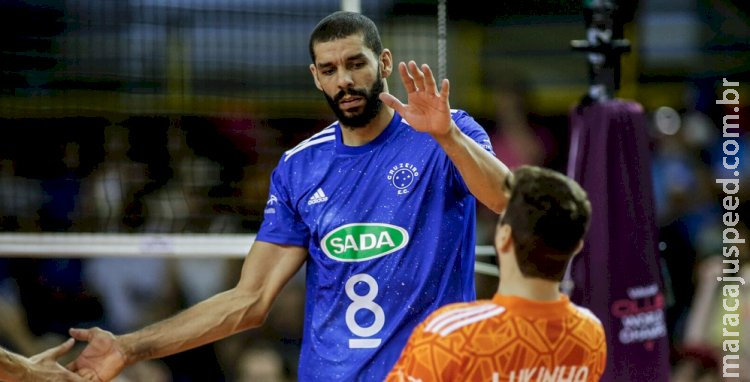 Wallace é suspenso pelo Cruzeiro, após post sobre atirar em Lula Wallace é suspenso pelo Cruzeiro, após post sobre atirar em Lula