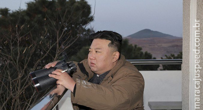 Coreia do Norte dispara míssil balístico Coreia do Norte dispara míssil balístico