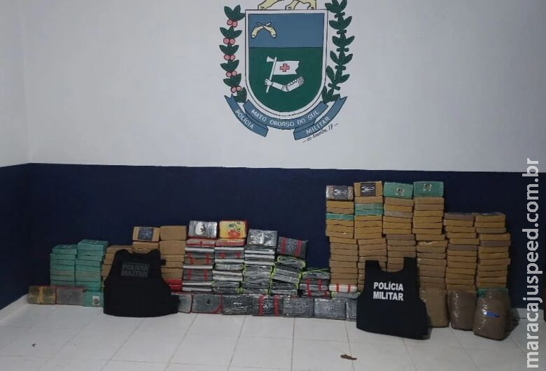 Dupla é presa a caminho da capital com maconha e cocaína 