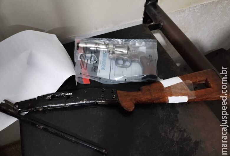 Dupla vai até bar matar desafeto, mas arma falha na "hora H"