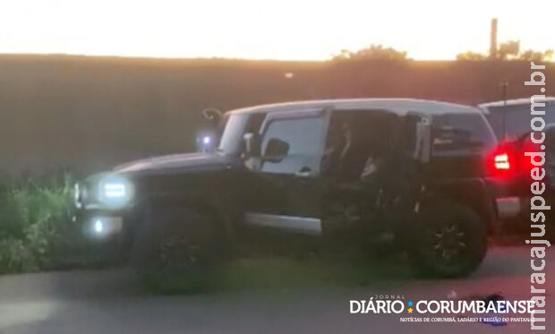 Executado com tiro na cabeça, boliviano tem corpo abandonado dentro de carro em Corumbá