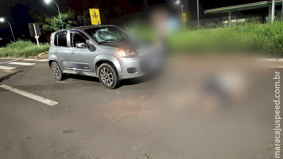 Idosa é arremessada após atropelamento e socorrida em estado grave