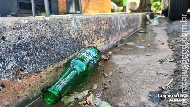 Irmãos brigam durante bebedeira e um deles tem pescoço cortado com caco de vidro