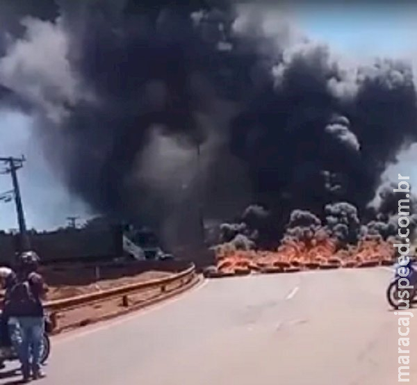 Justiça condena caminhoneiro a 5 anos de prisão por participação em bloqueio e incêndio de pneus em rodovia de MS