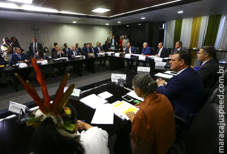 Mistura de biodiesel ao diesel passa a ser de 12% a partir de abril Mistura de biodiesel ao diesel passa a ser de 12% a partir de abril